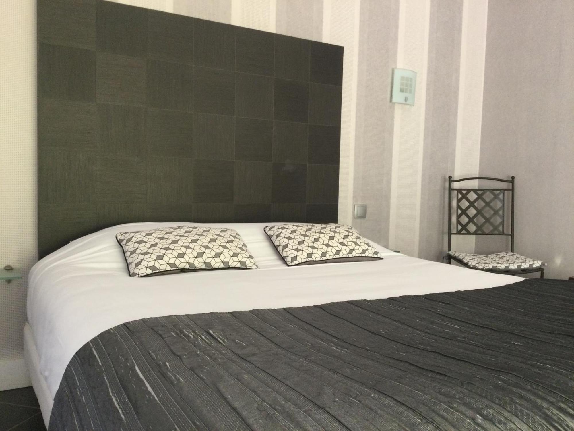 Auberge Les Hauts De Chenas Room photo