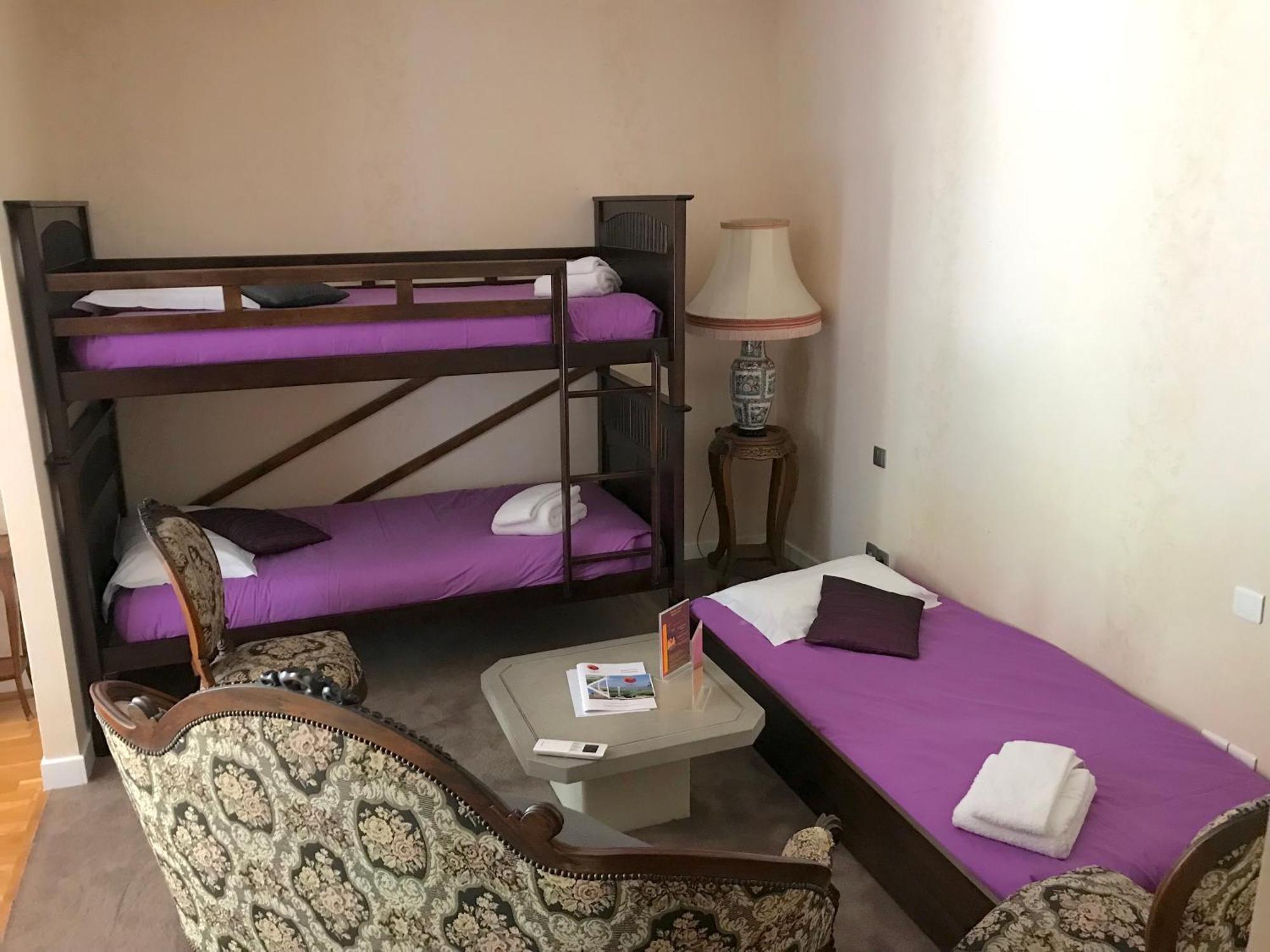 Auberge Les Hauts De Chenas Room photo